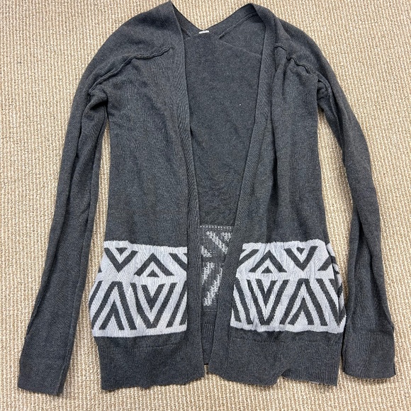 Iviva Cardigan - Picture 1 of 2